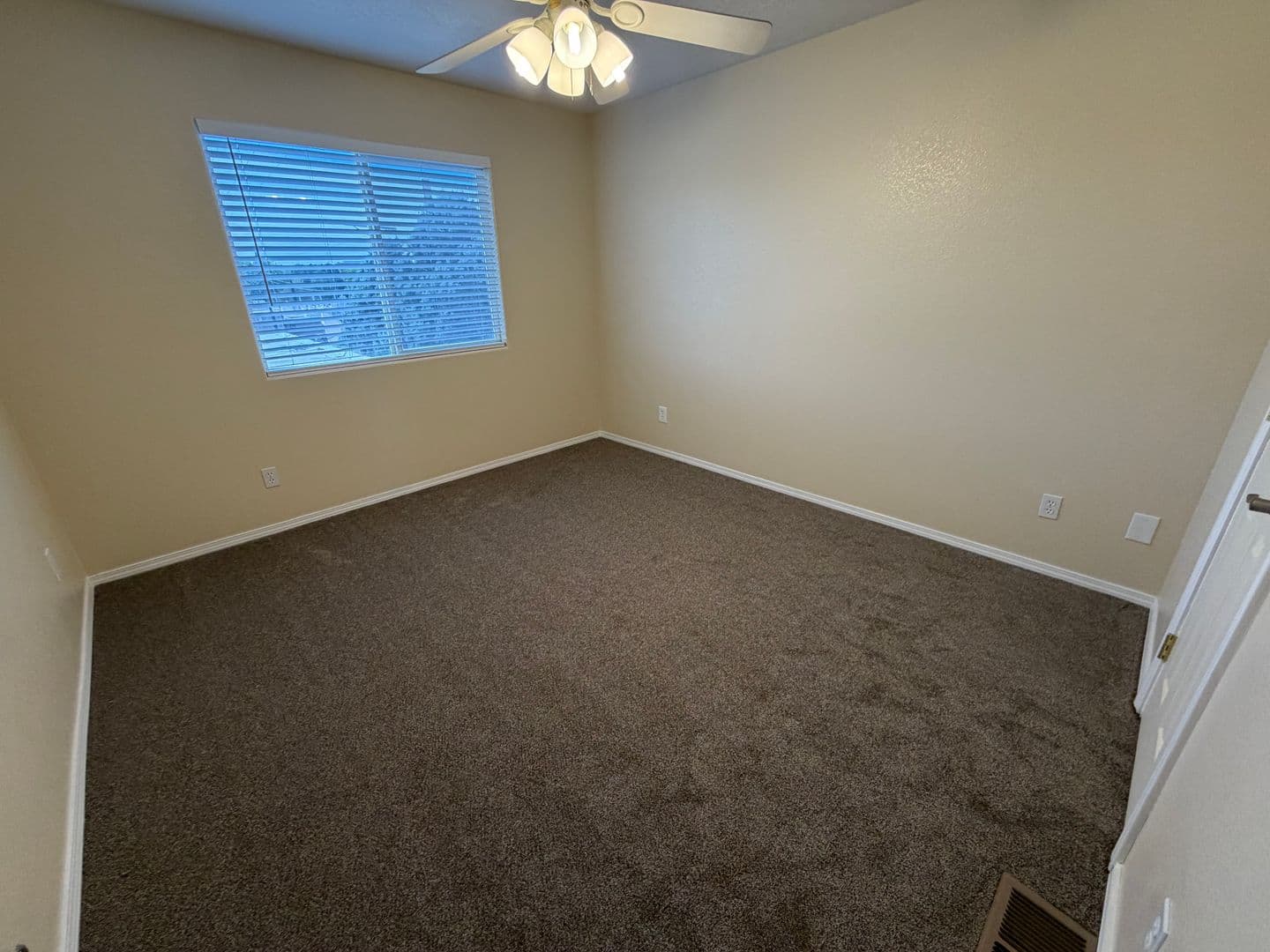 Albuquerque House: 1911 Girard Blvd NE