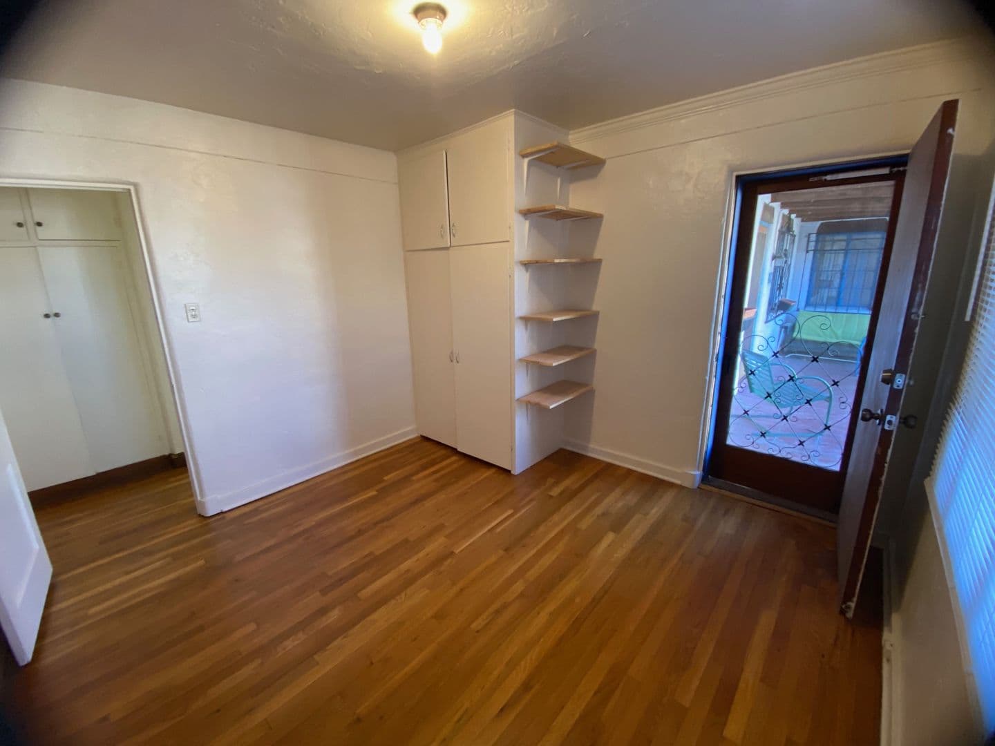 Abq Apartment: 1100-1106 Gold Ave. SW