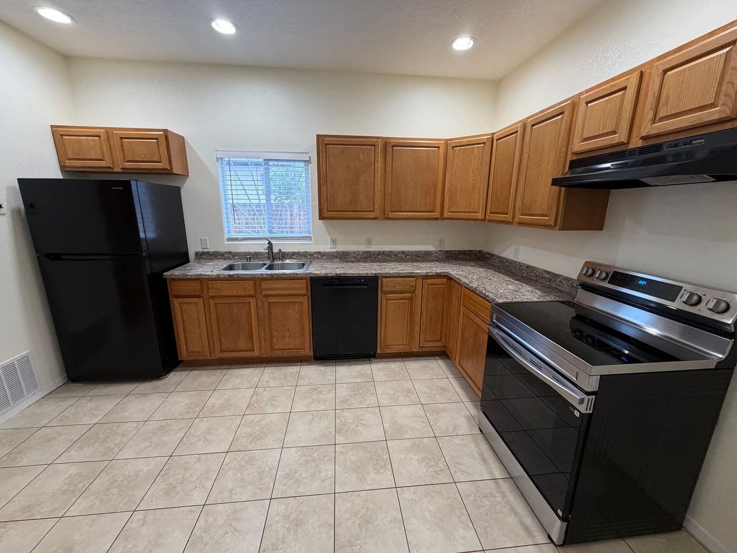 Albuquerque House: 1911 Girard Blvd NE