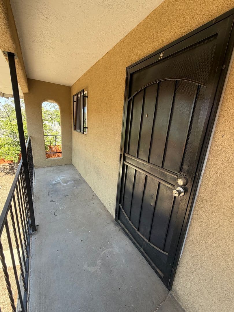 Albuquerque Apartment: 919-923 Alvarado Dr SE