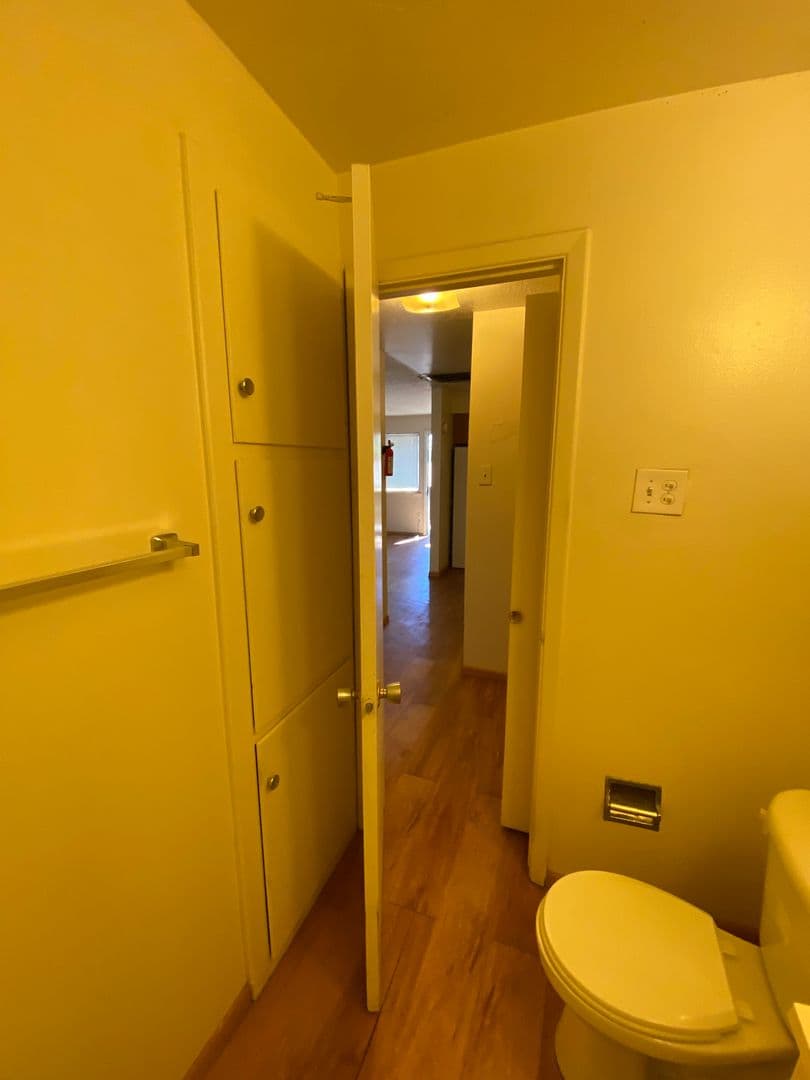 Abq Apartment: 124 Harvard Dr. SE