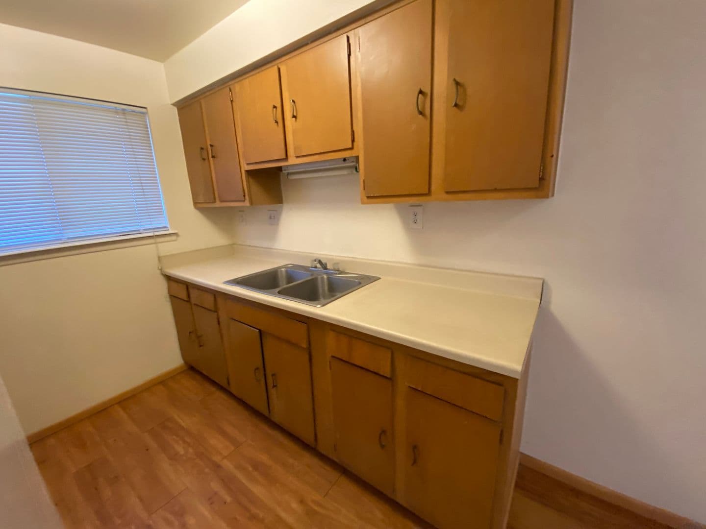 Abq Apartment: 124 Harvard Dr. SE