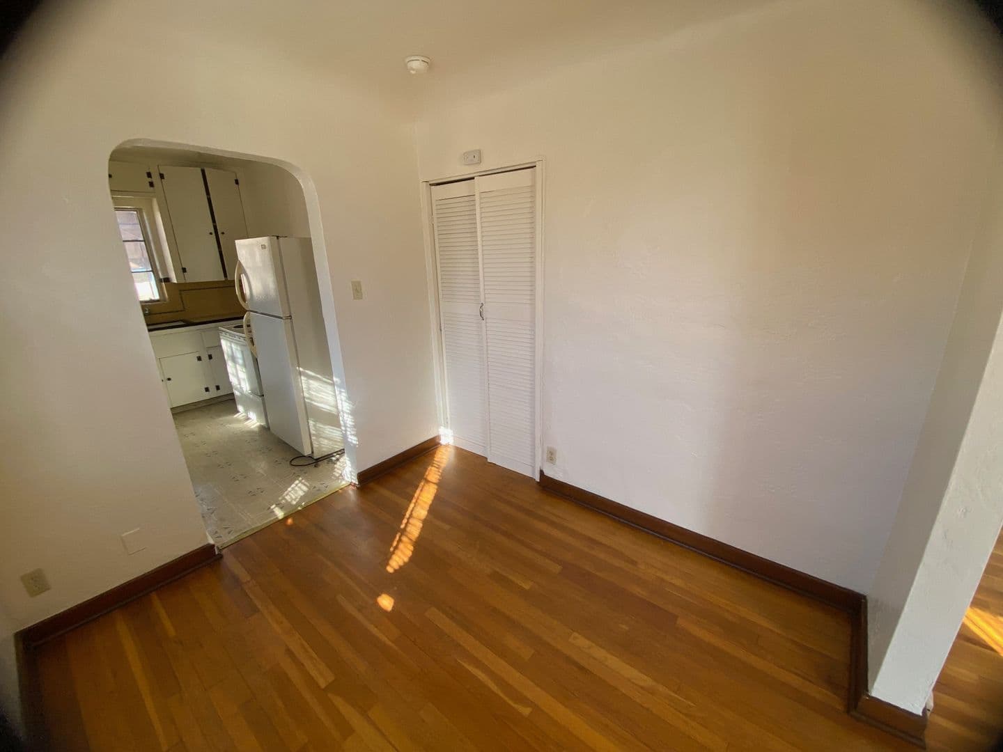 Abq Apartment: 1100-1106 Gold Ave. SW