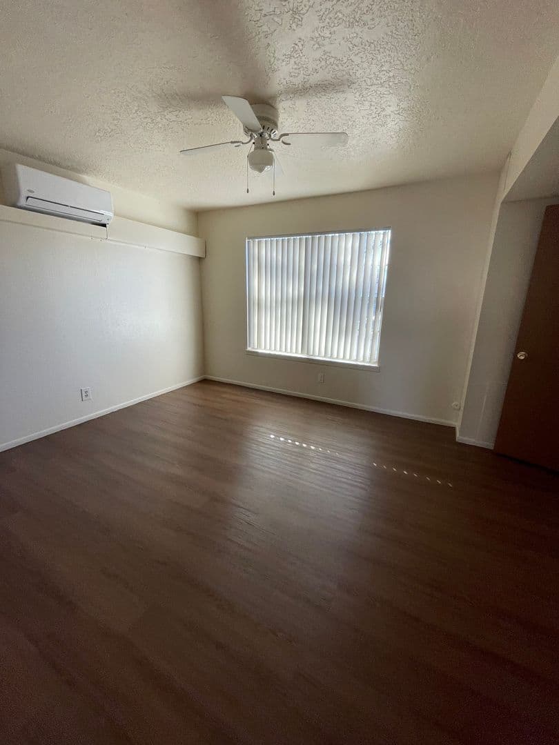 Albuquerque Apartment: 1400 Virginia St. NE