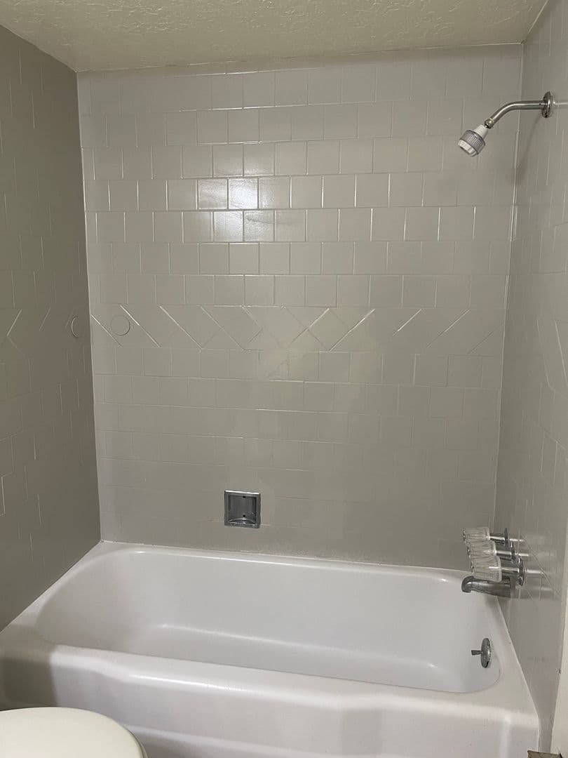 Albuquerque Apartment: 1400 Virginia St. NE
