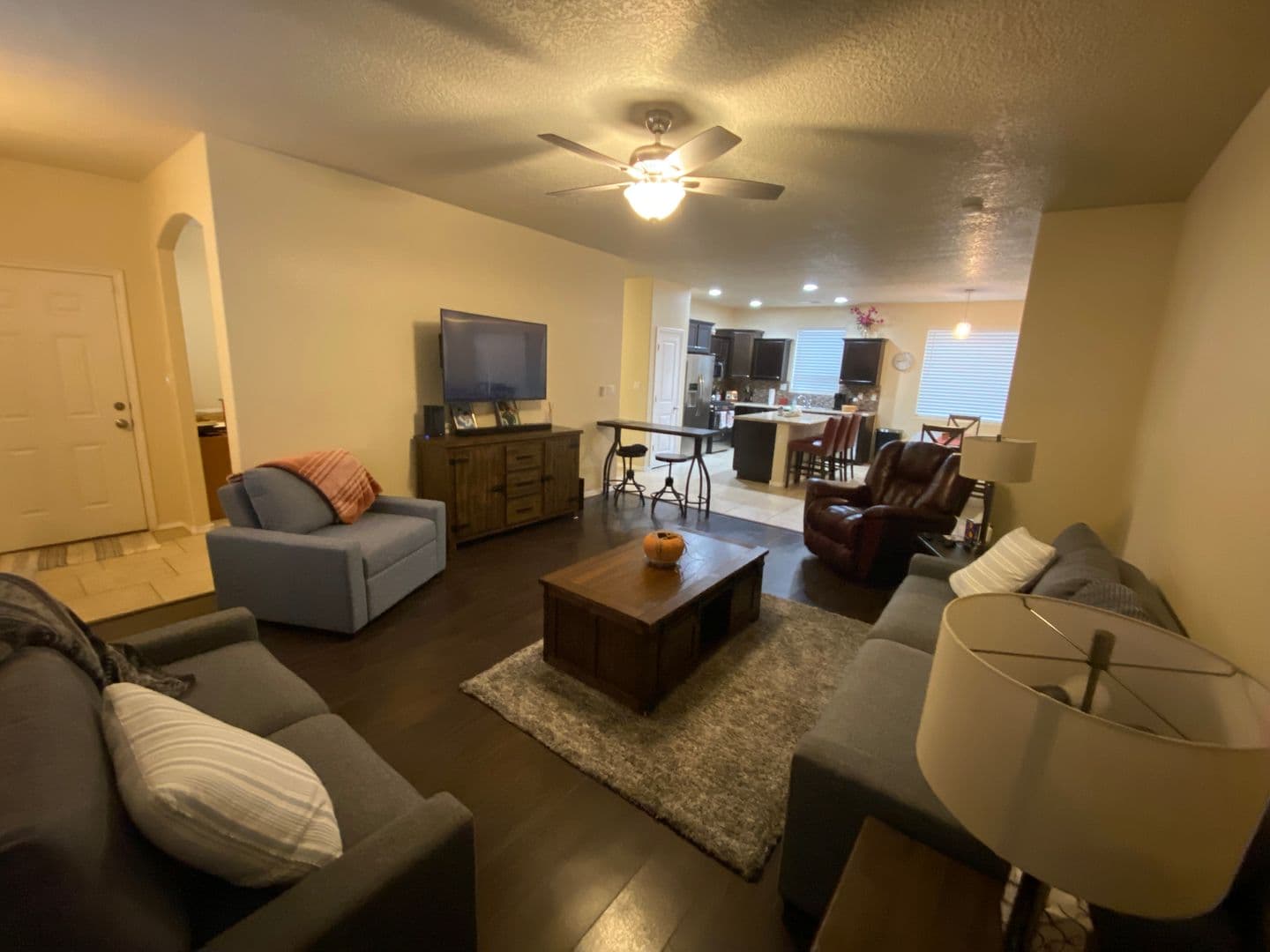 Albuquerque Apartment: General Bradley Street NE