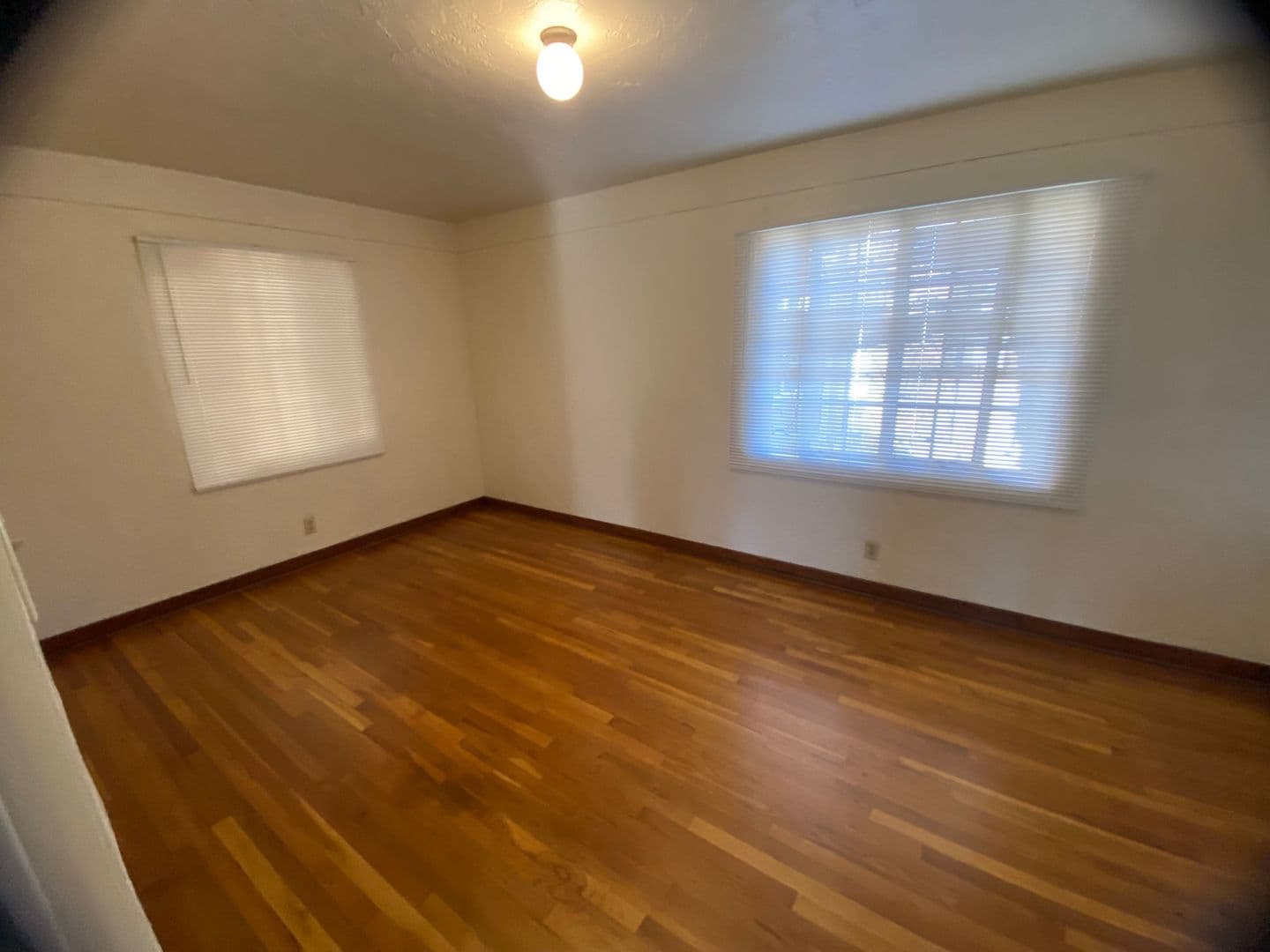 Abq Apartment: 1100-1106 Gold Ave. SW