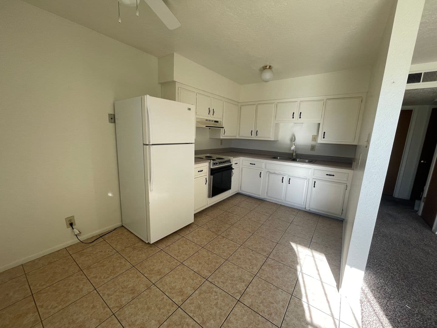Albuquerque Apartment: 1400 Virginia St. NE