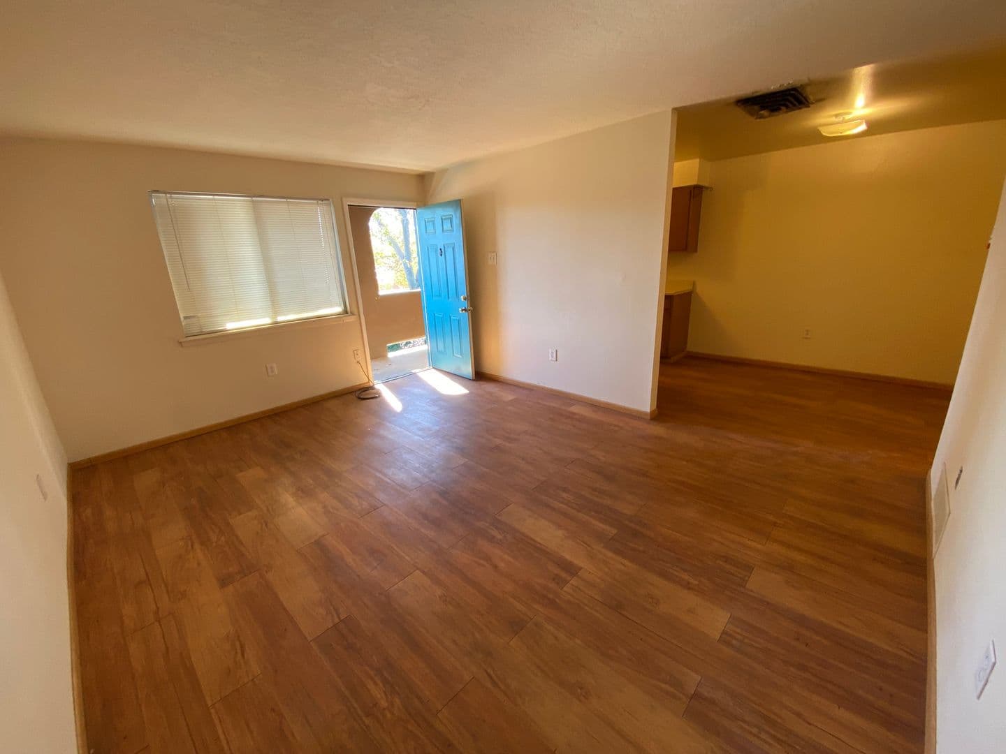 Abq Apartment: 124 Harvard Dr. SE