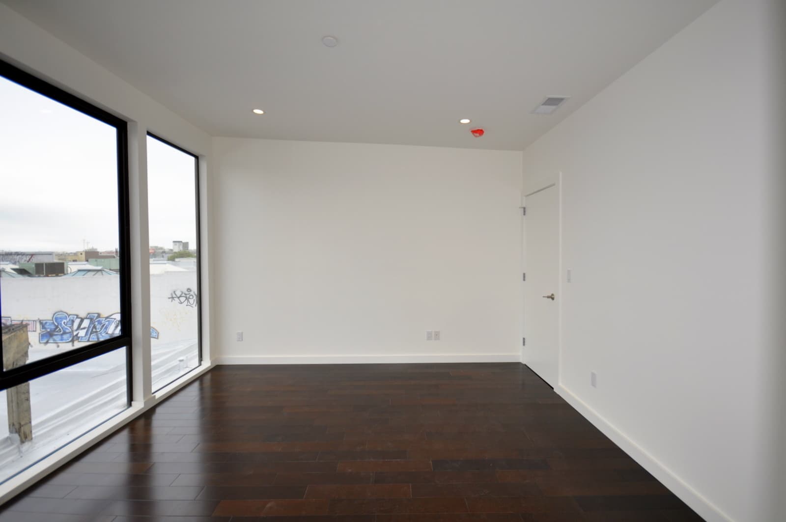 San Franciso Apartment: 149 Dore st.