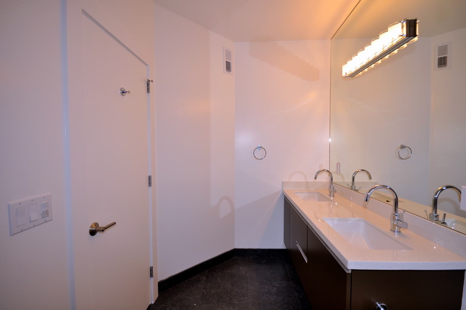 San Franciso Apartment: 149 Dore st.