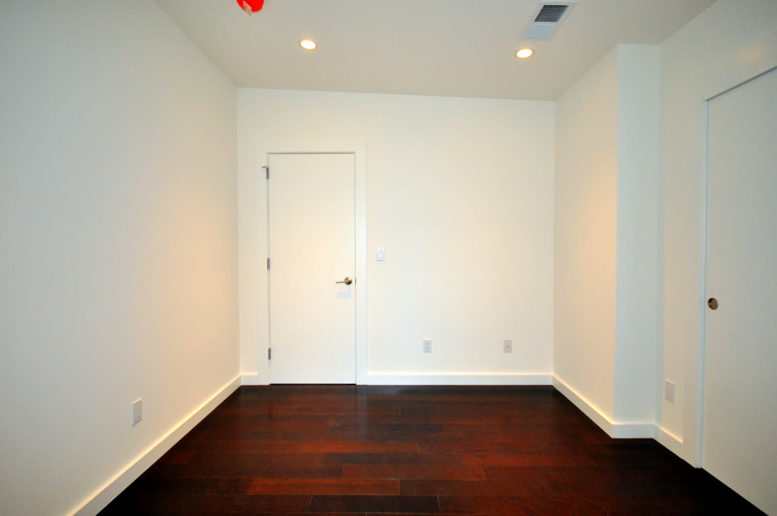 San Franciso Apartment: 149 Dore st.