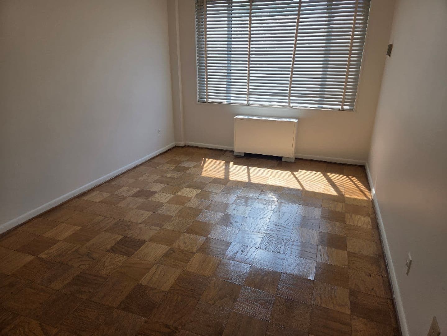 Arlington Apartment: 1215 North Fort Myer Drive