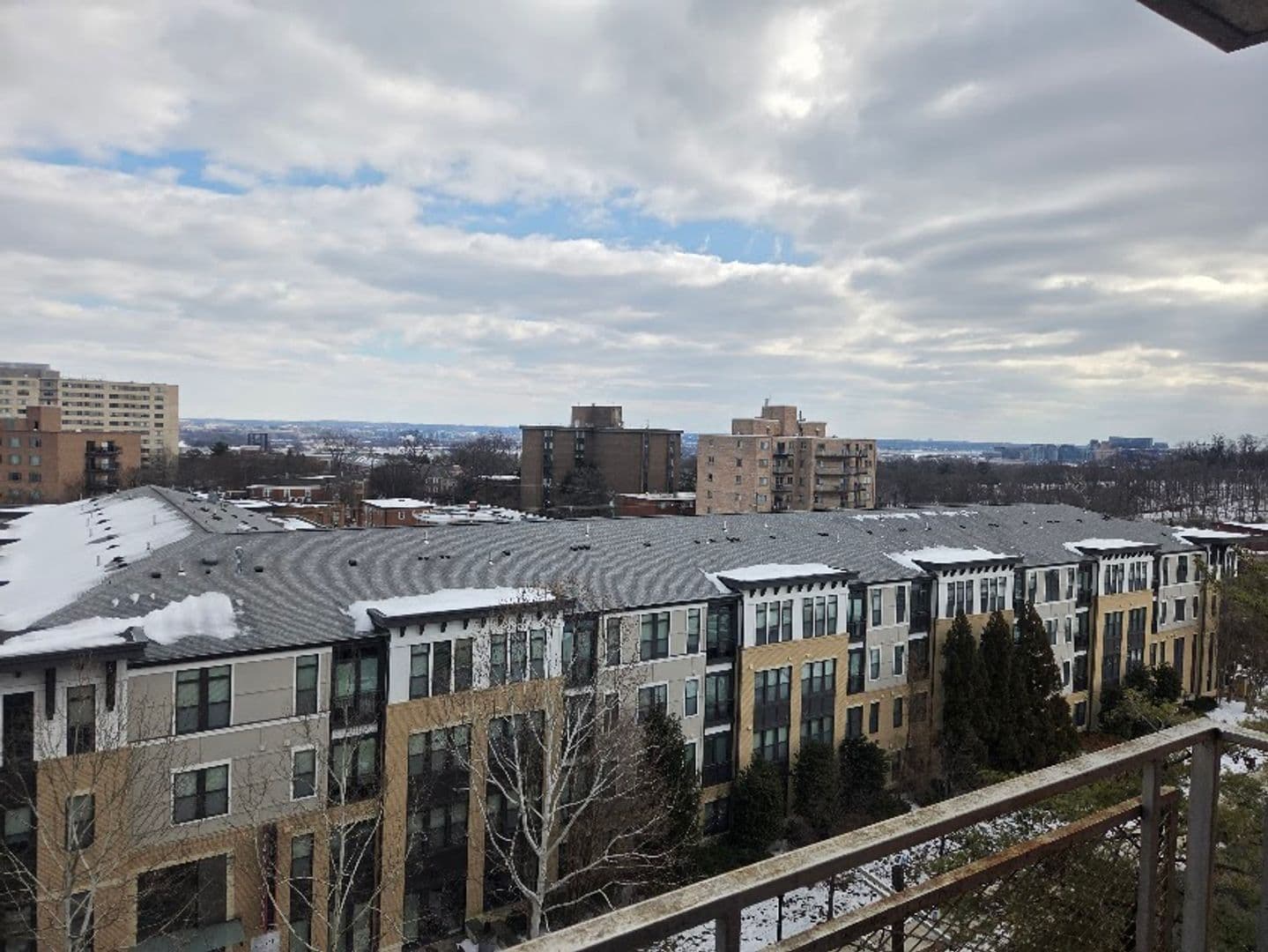 Arlington Apartment: 1220 North Pierce Street