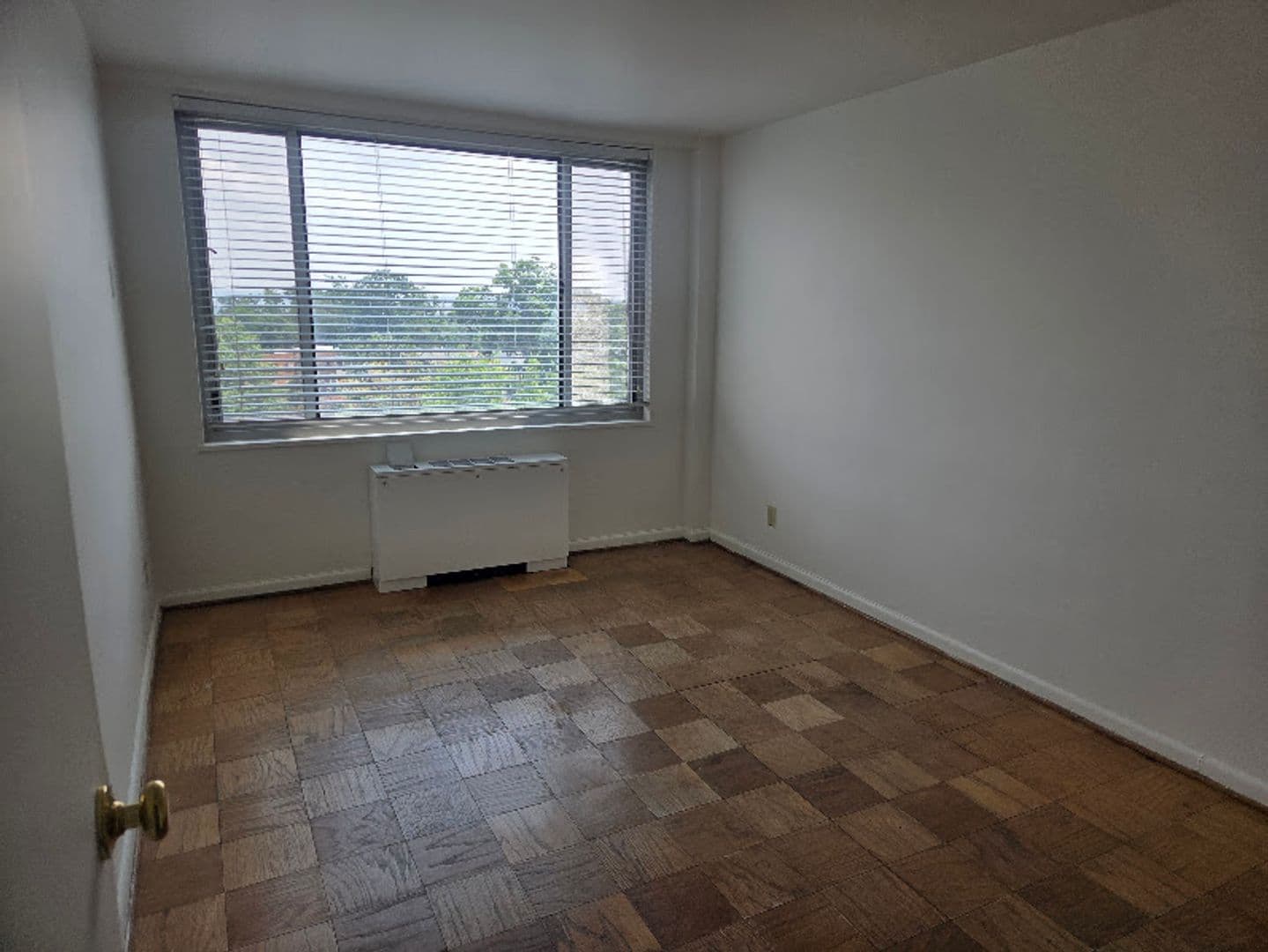 Arlington Apartment: 1215 North Fort Myer Drive