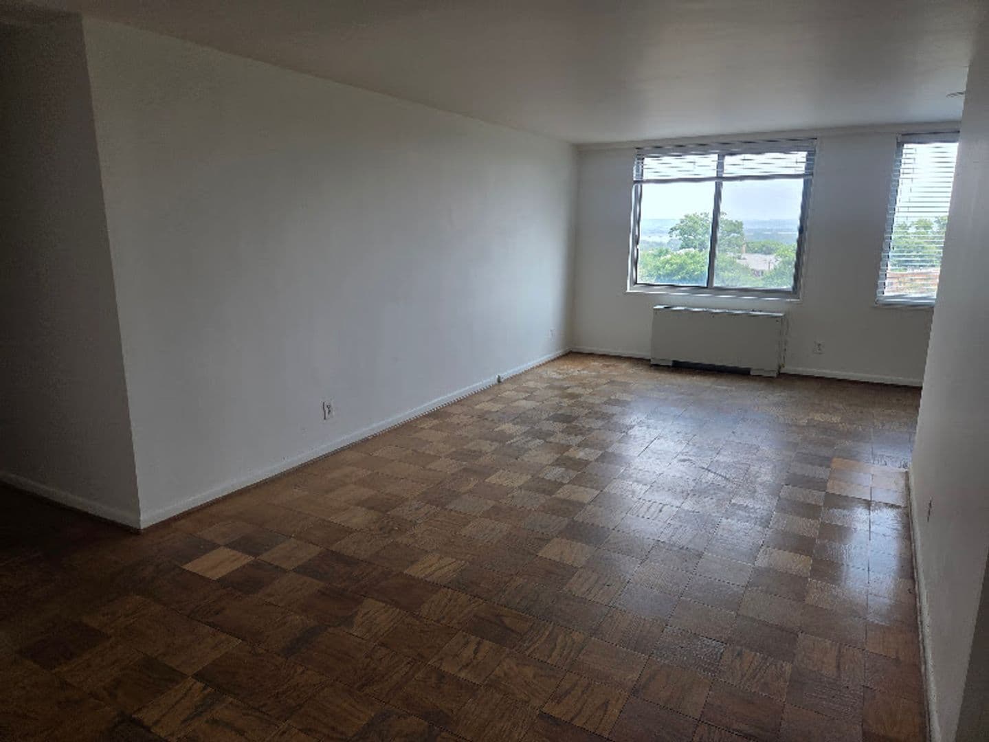 Arlington Apartment: 1215 North Fort Myer Drive