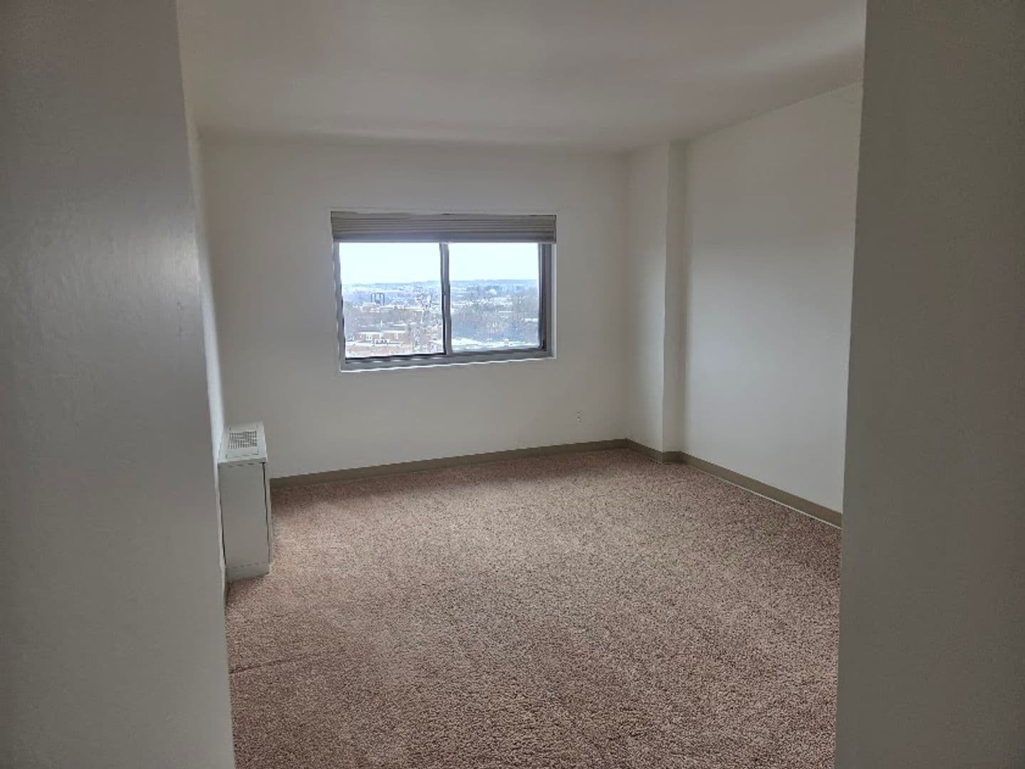 Arlington Apartment: 1220 North Pierce Street