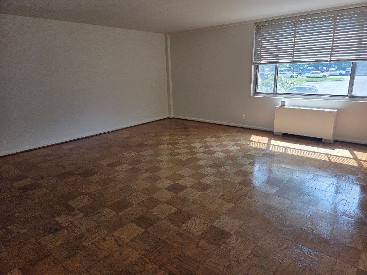 Arlington Apartment: 1215 North Fort Myer Drive