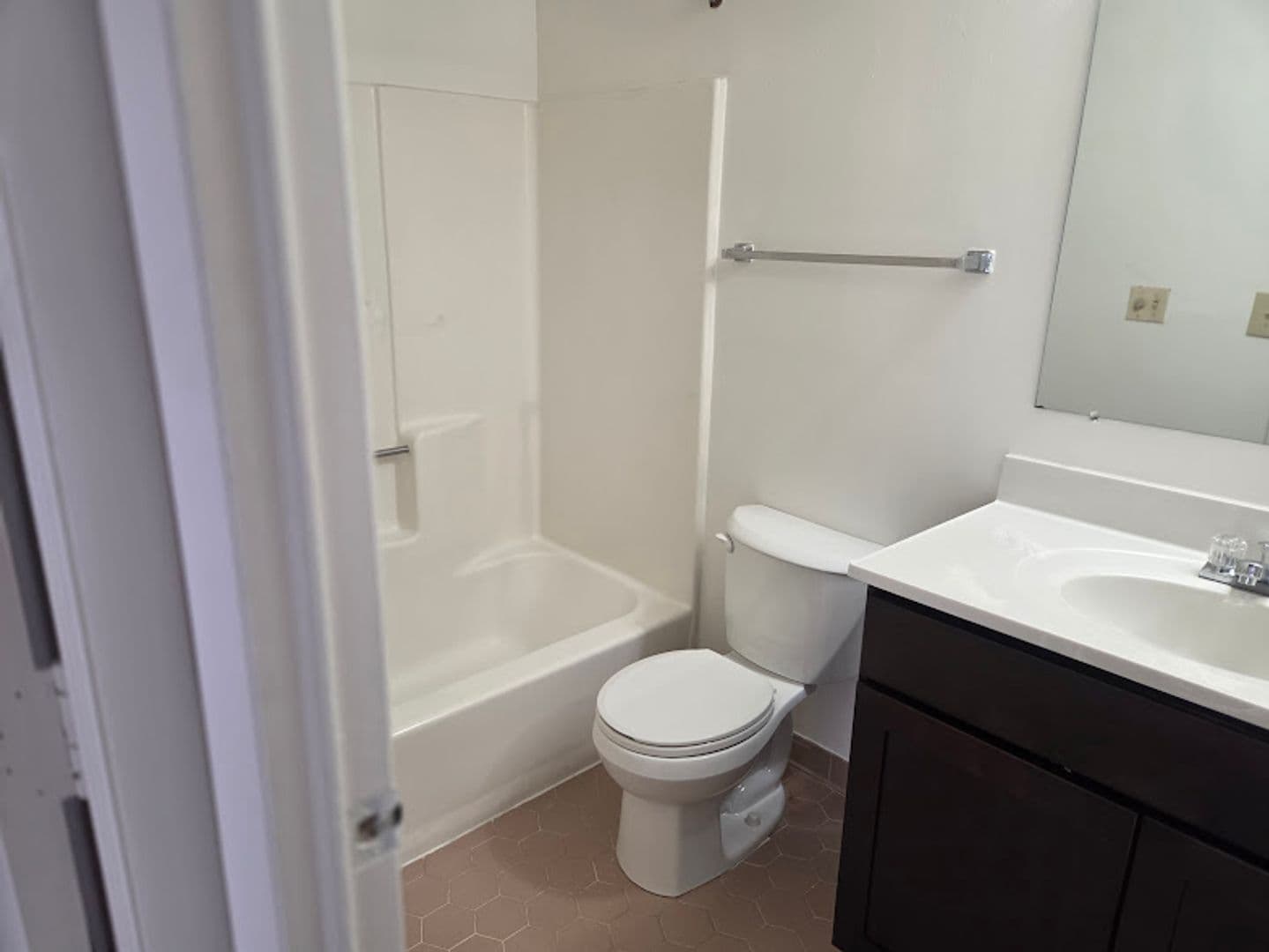 Arlington Apartment: 1209 N. Fort Myer Drive