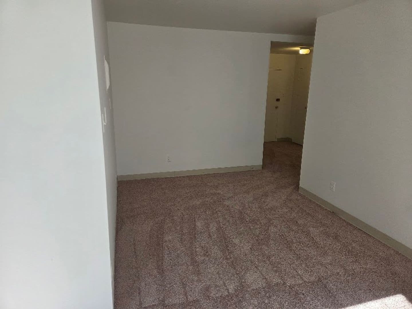 Arlington Apartment: 1215 North Fort Myer Drive