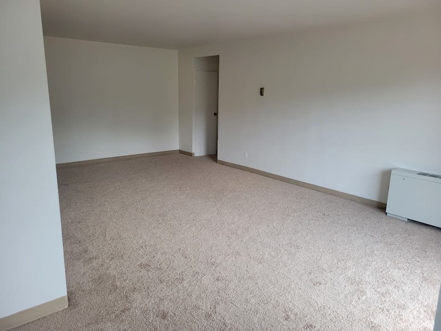 Arlington Apartment: 1220 North Pierce Street