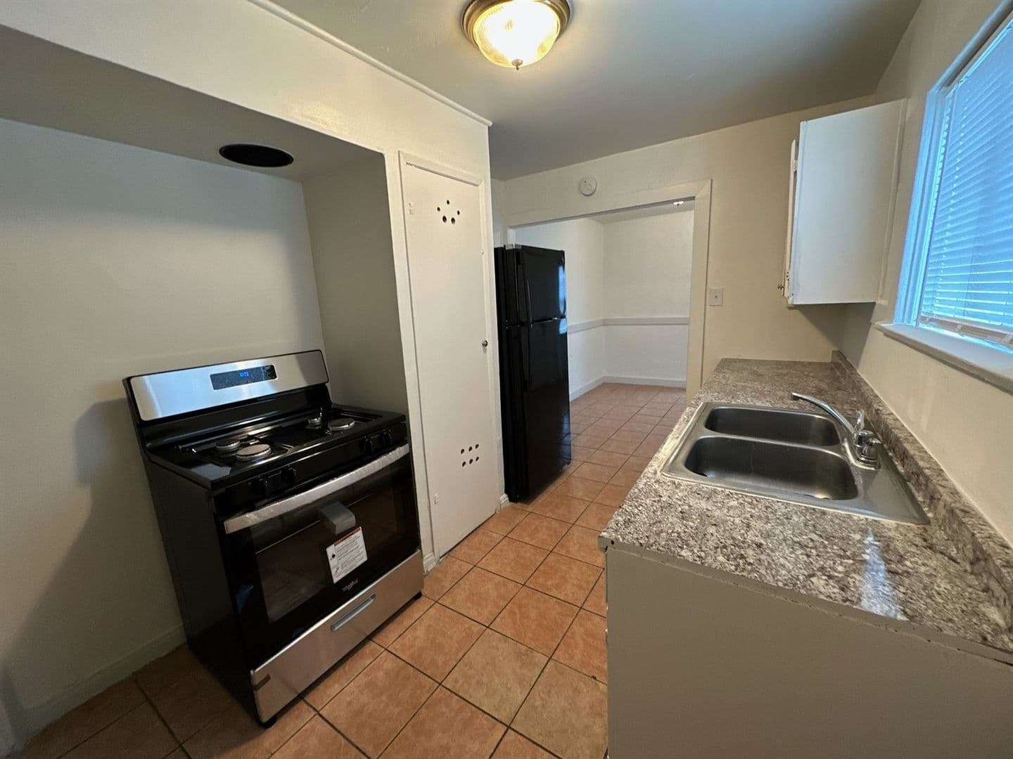 LONG BEACH Apartment: 1915 PACIFIC AVE