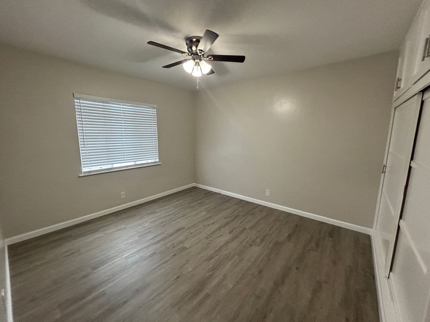 LONG BEACH Apartment: 131 BONITO AVE