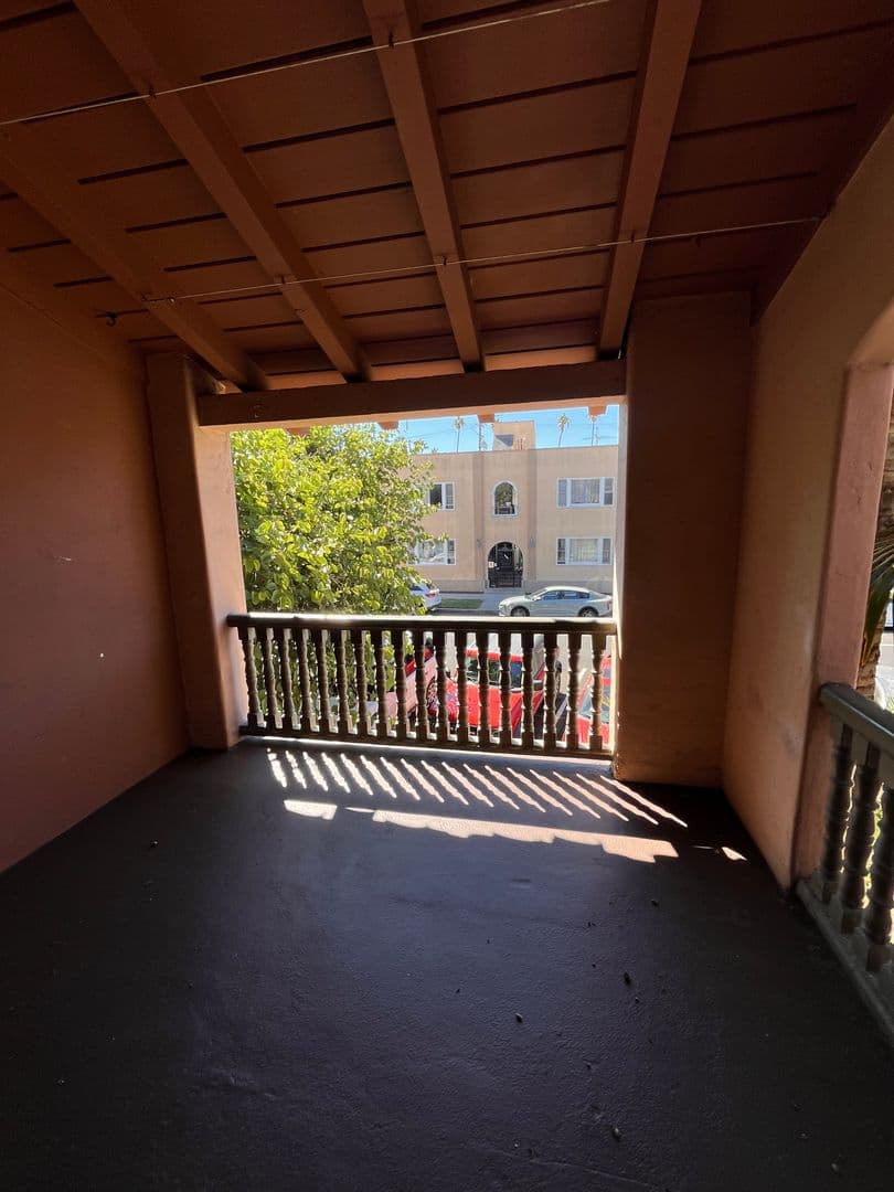 LONG BEACH Apartment: 1127-1141 E 1st ST
