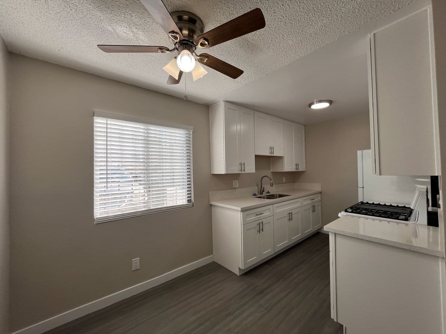LONG BEACH Apartment: 1550-1604 HENDERSON AVE