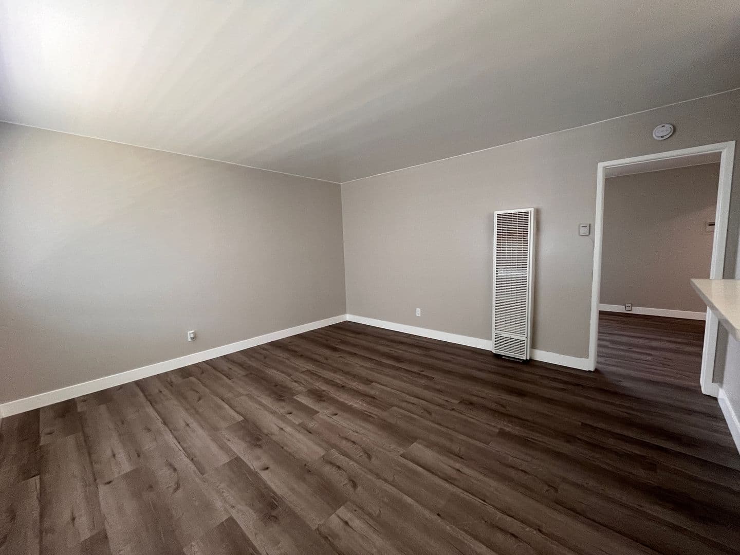GARDENA Apartment: 14517 S VERMONT AVE