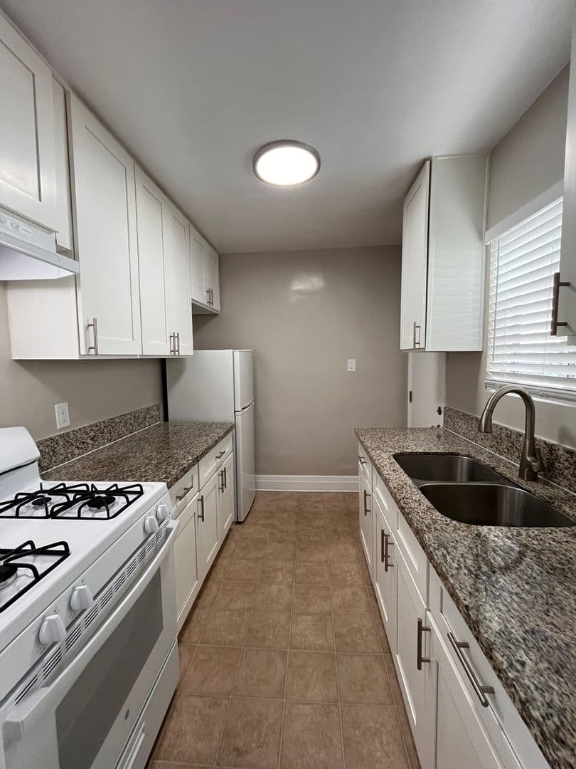 LONG BEACH Apartment: 1344 OHIO AVE