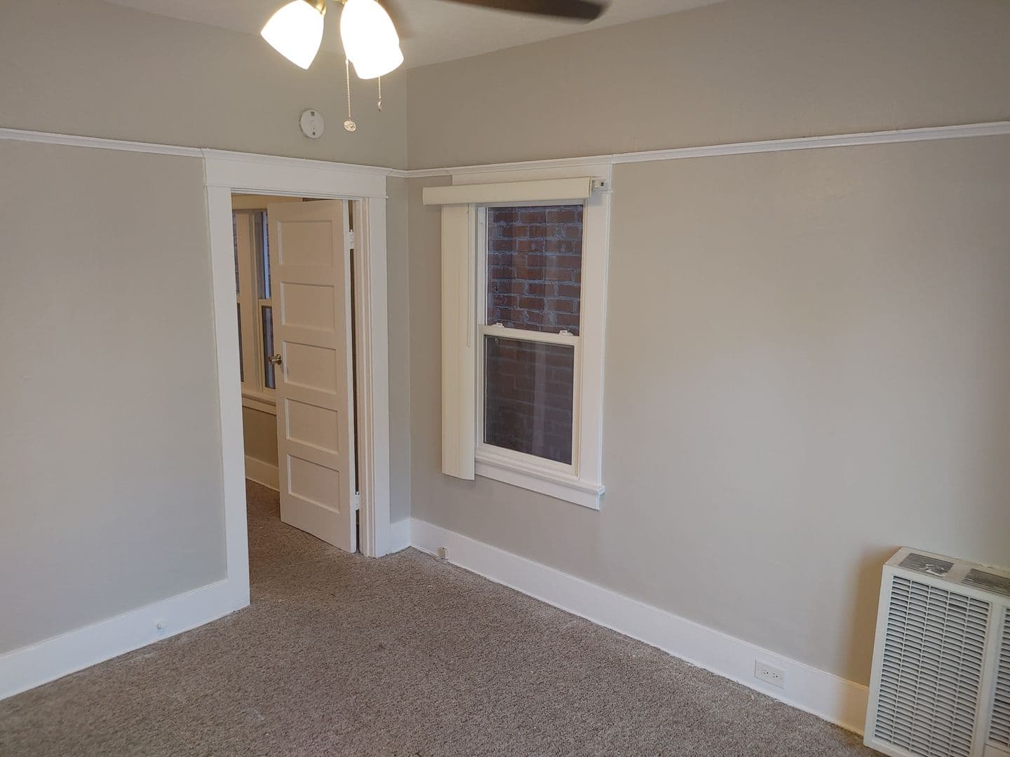LONG BEACH Apartment: 135 W 5th ST