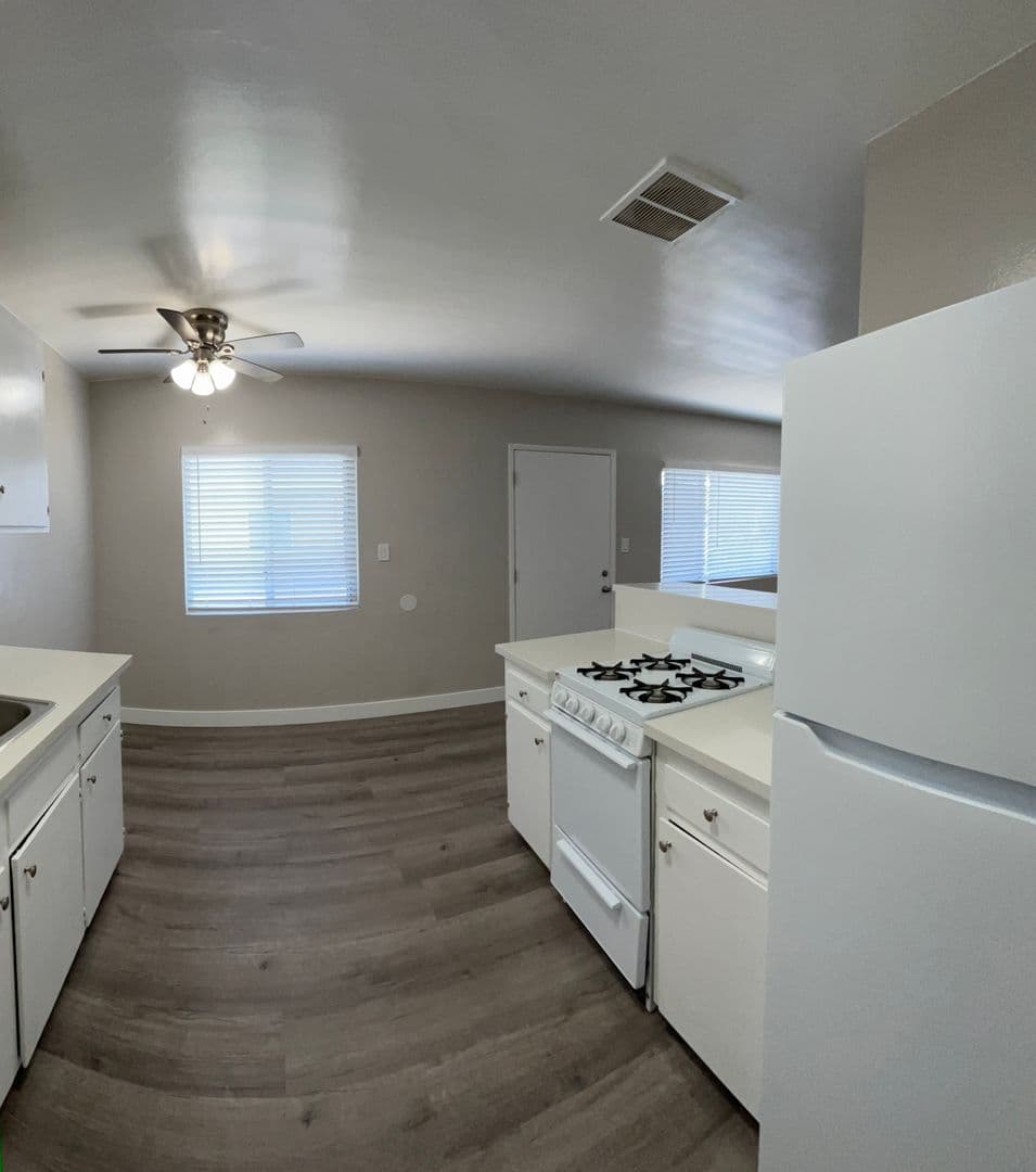 GARDENA Apartment: 14517 S VERMONT AVE