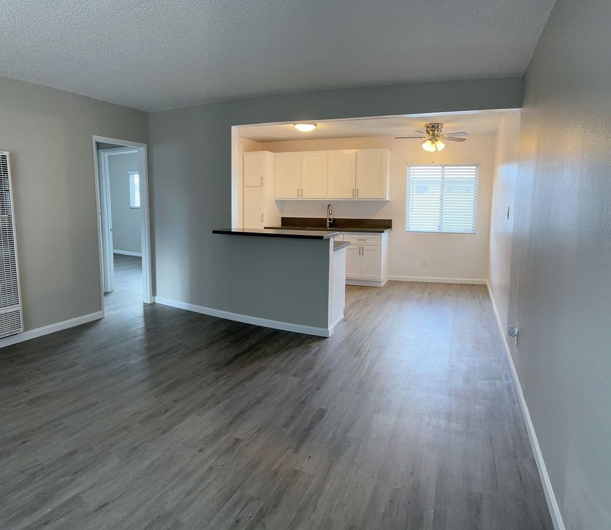 GARDENA Apartment: 14517 S VERMONT AVE