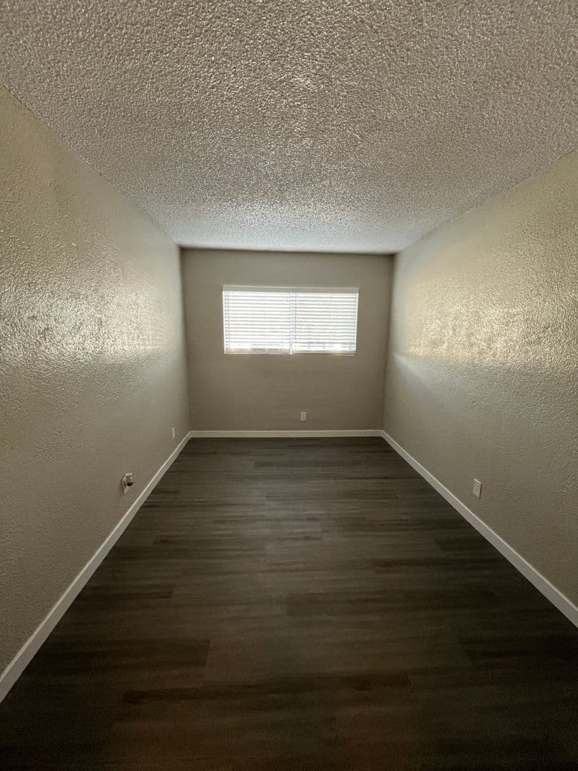 SEAL BEACH Apartment: 350 MARINA DR