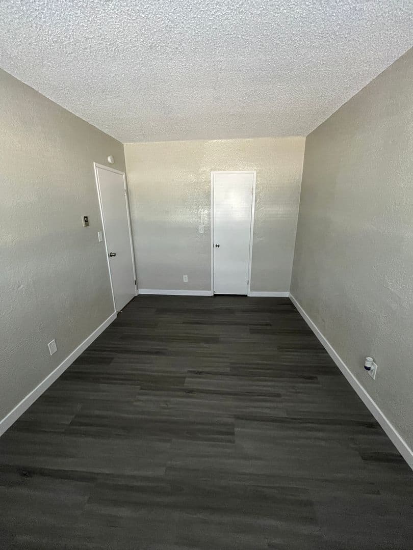 SEAL BEACH Apartment: 350 MARINA DR