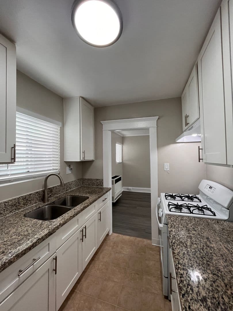 LONG BEACH Apartment: 1344 OHIO AVE