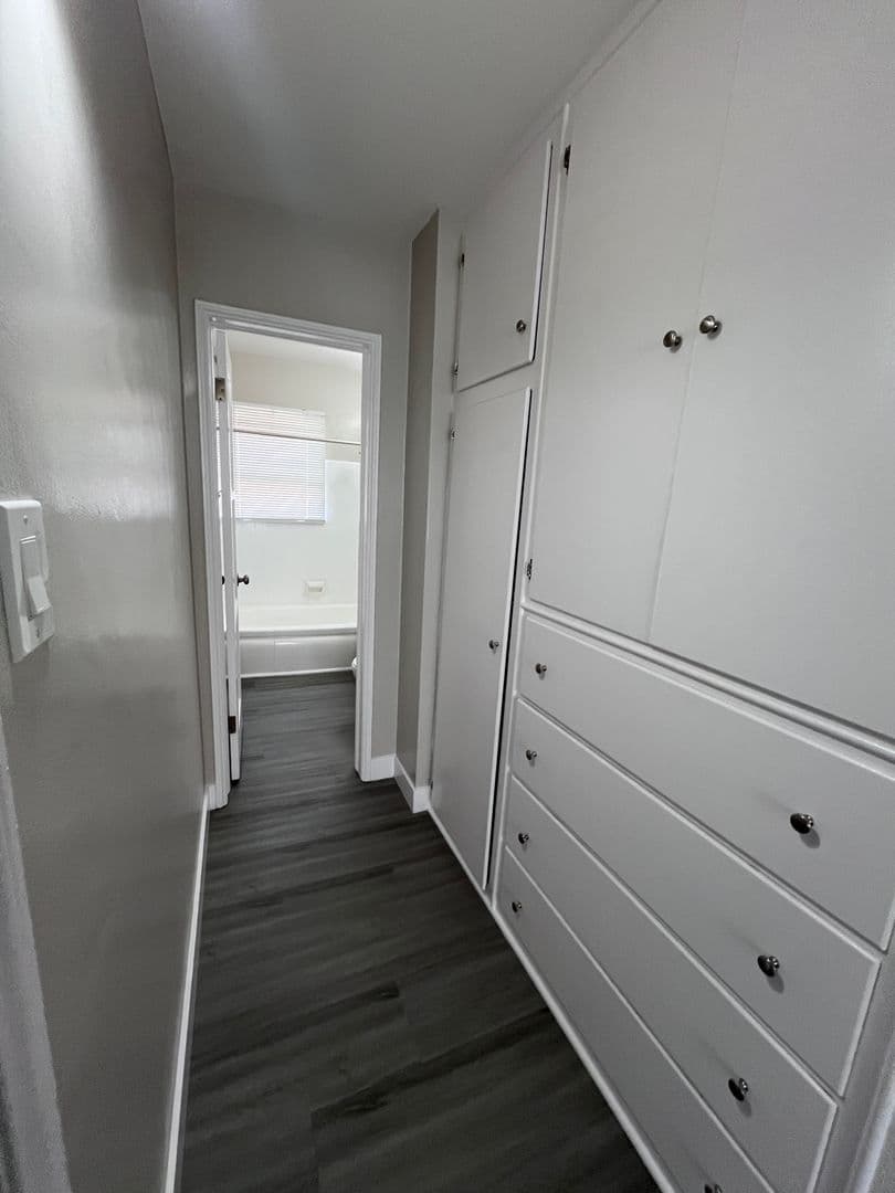 LONG BEACH Apartment: 3500-3504 E 1ST ST