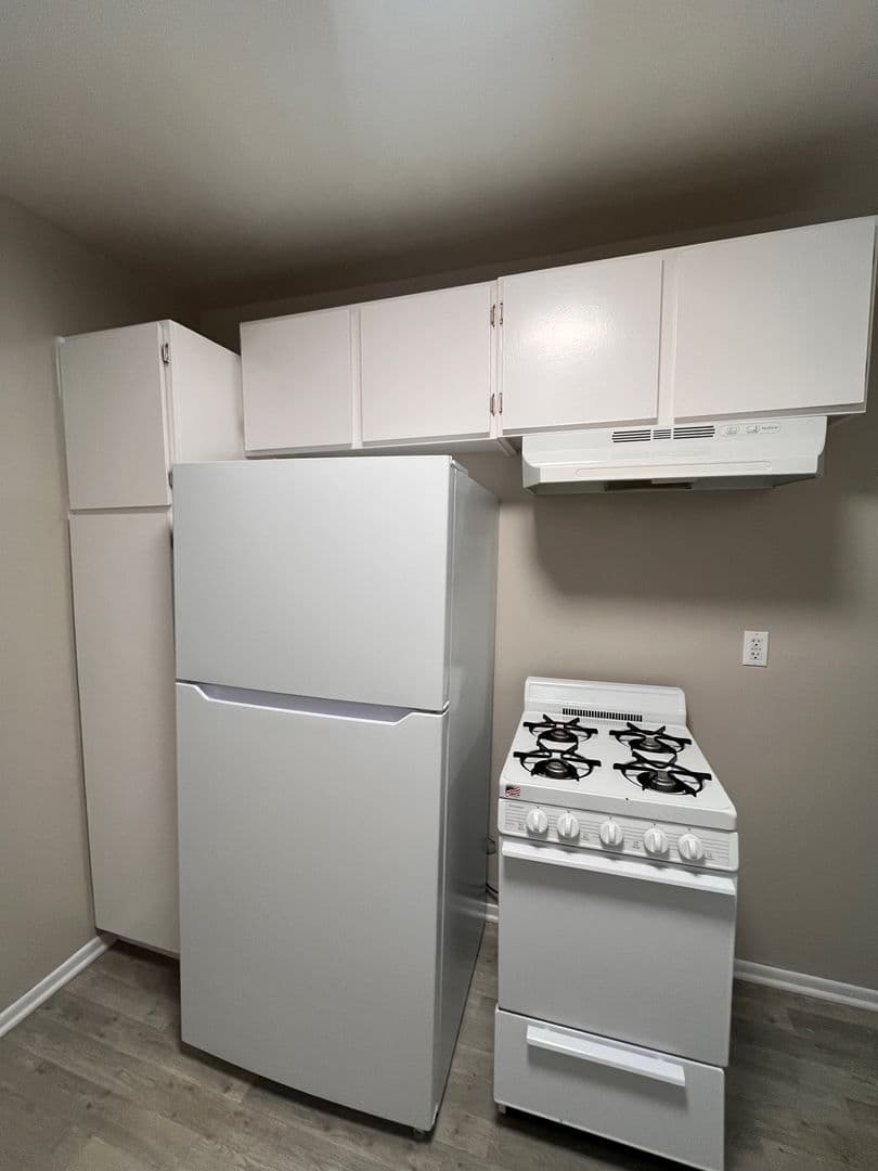 LONG BEACH Apartment: 1904-1912 E. BERMUDA ST