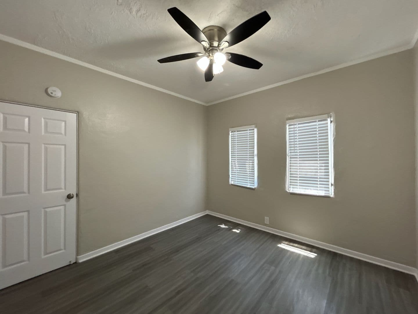 LONG BEACH Apartment: 335 JUNIPERO/2215 BERMUDA