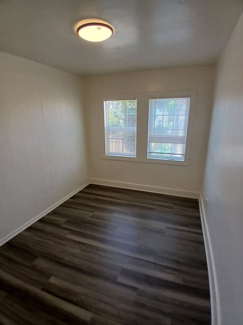 LONG BEACH Apartment: 1915 PACIFIC AVE