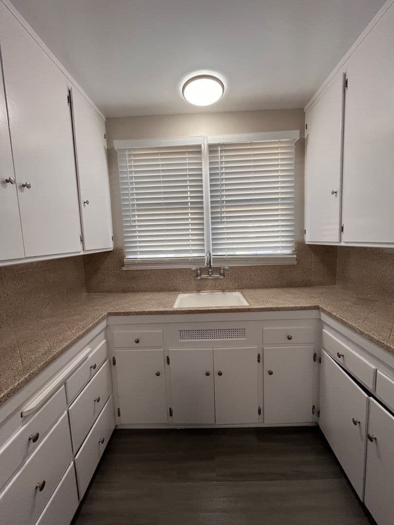 LONG BEACH Apartment: 3500-3504 E 1ST ST