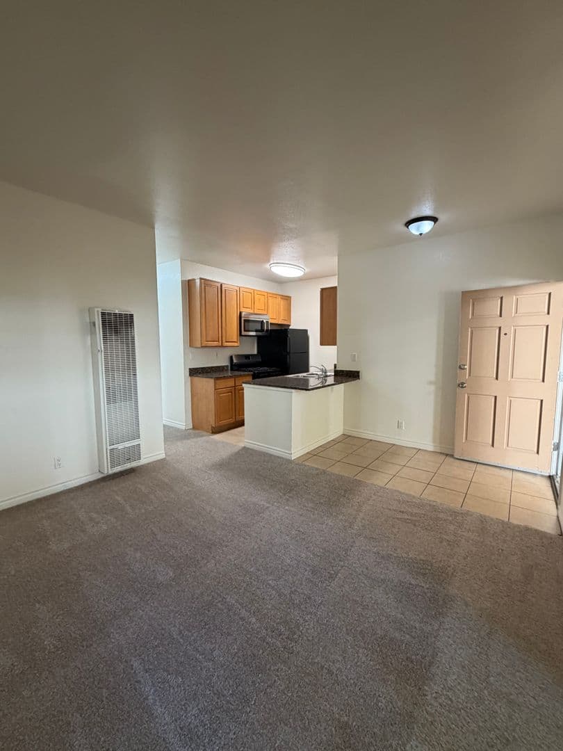LONG BEACH Apartment: 758 ROSE AVENUE