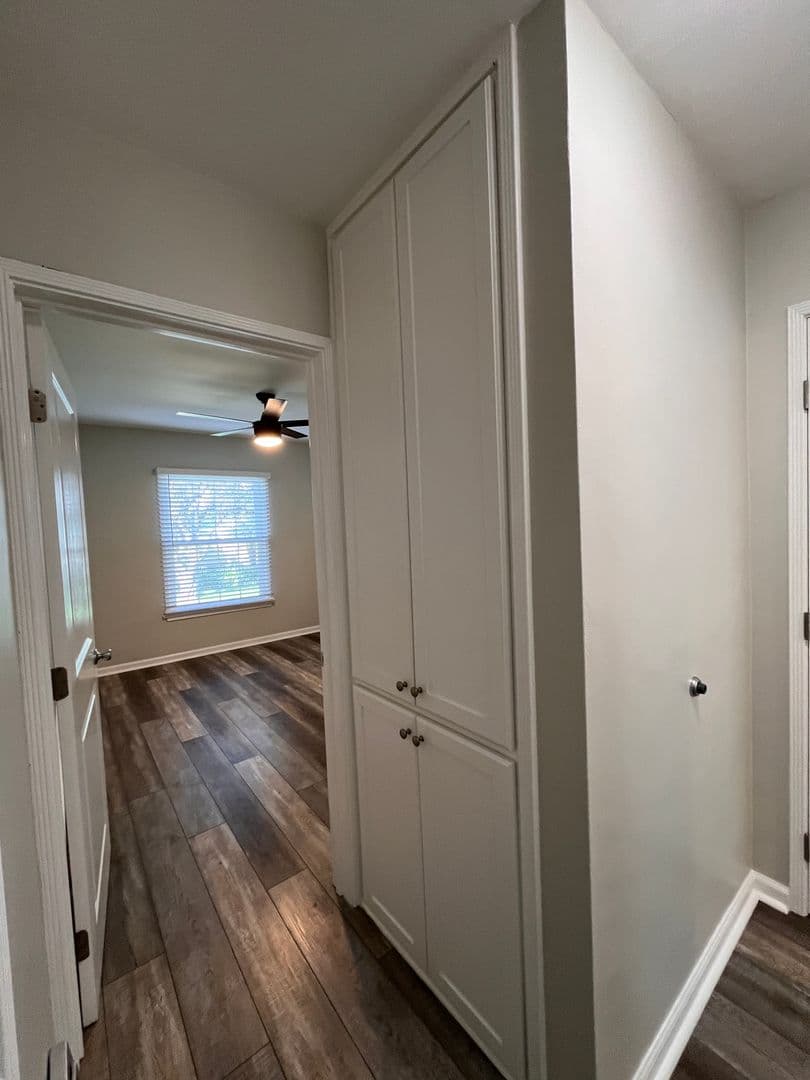 LONG BEACH Apartment: 1049 E CARSON ST