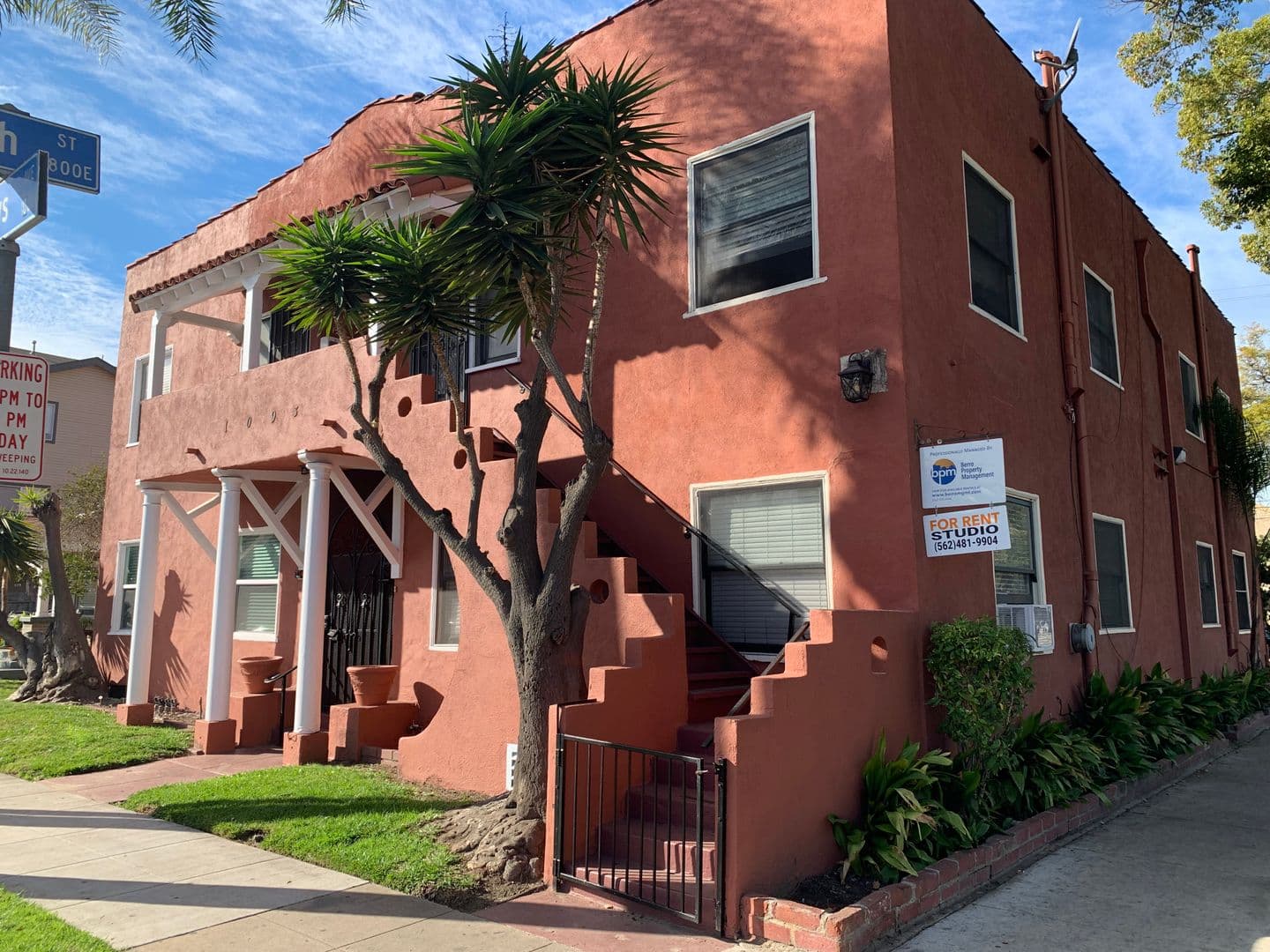 LONG BEACH Apartment: 1093 GLADYS/2830 11th ST