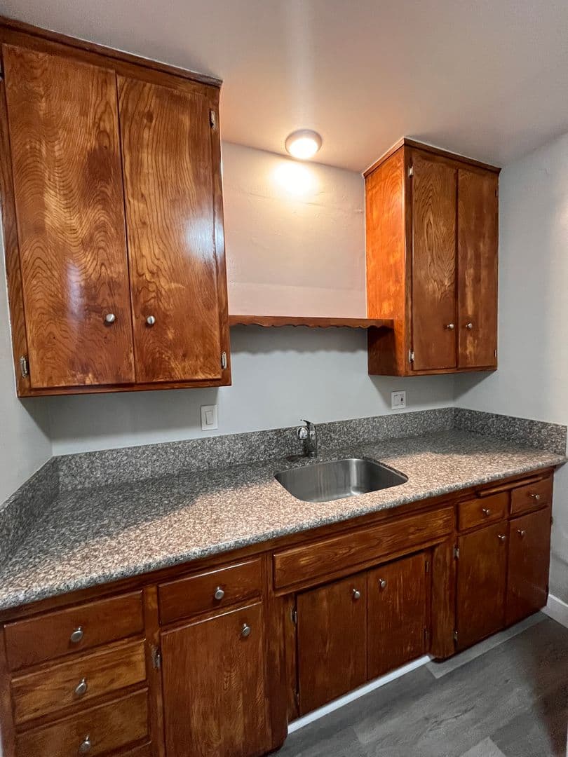 LONG BEACH Apartment: 1435 E OCEAN BLVD