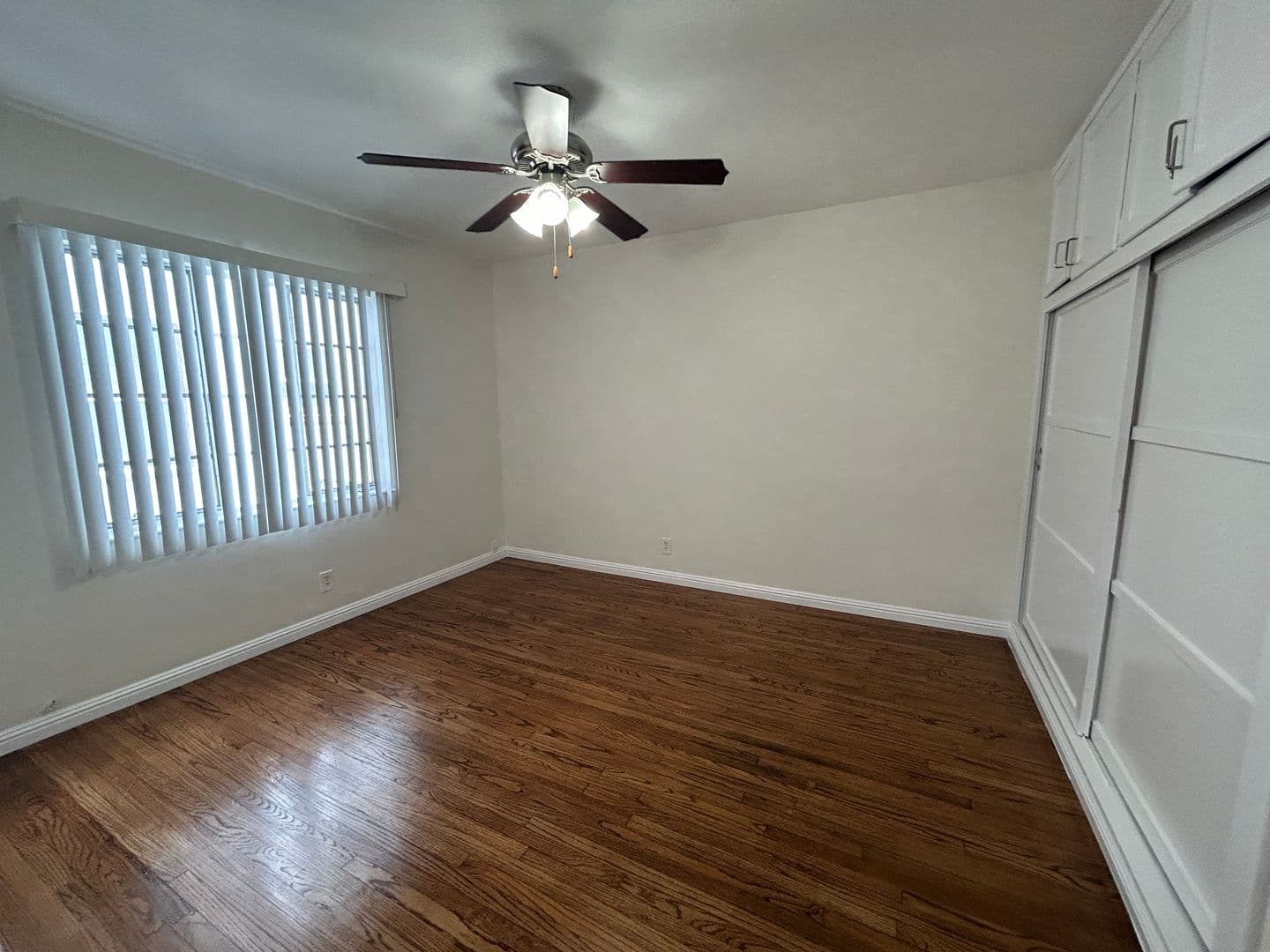 LONG BEACH Apartment: 131 BONITO AVE