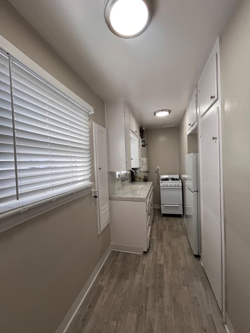LONG BEACH Apartment: 1017 PACIFIC AVE