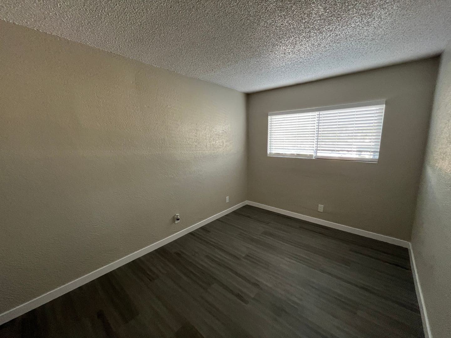 SEAL BEACH Apartment: 350 MARINA DR
