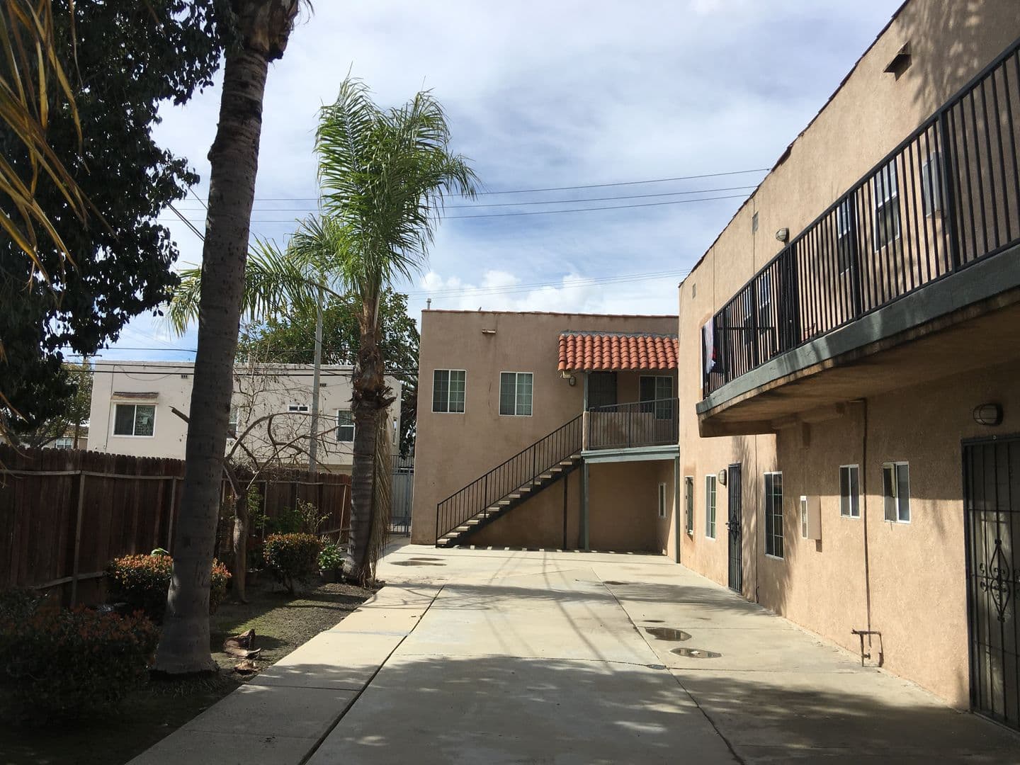 LONG BEACH Apartment: 1915 PACIFIC AVE